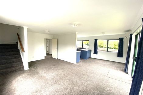 Photo of property in 32a Horokiwi Road West, Newlands, Wellington, 6037