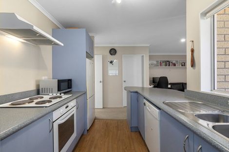 Photo of property in 16 Edwin Grove, Bethlehem, Tauranga, 3110