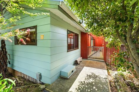 Photo of property in 25 Gentian Street, Timberlea, Upper Hutt, 5018