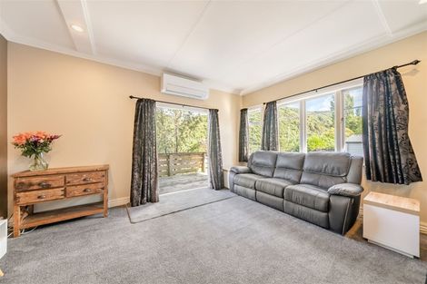 Photo of property in 104 Akatarawa Road, Birchville, Upper Hutt, 5018