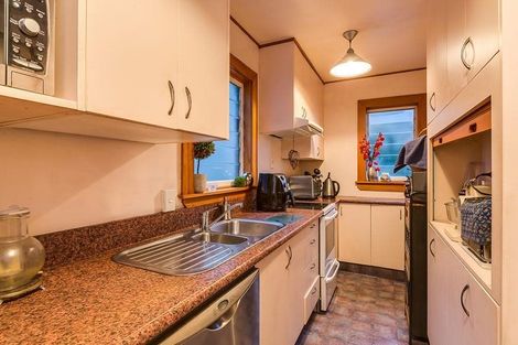 Photo of property in 127 Queen Street, North Dunedin, Dunedin, 9016