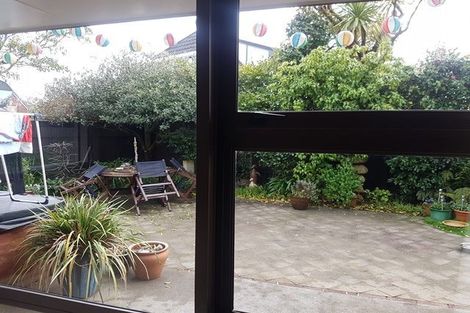 Photo of property in 77a Waterloo Crescent, Hokowhitu, Palmerston North, 4410