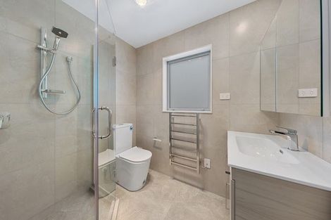 Photo of property in 47d Gossamer Drive, Pakuranga Heights, Auckland, 2010