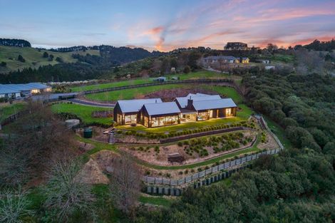 Photo of property in 104 Stoneridge Terrace, Whitford, Manurewa, 2576