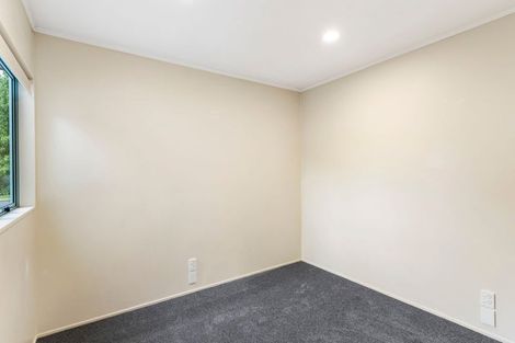 Photo of property in 1 Halldene Terrace, Red Beach, 0932