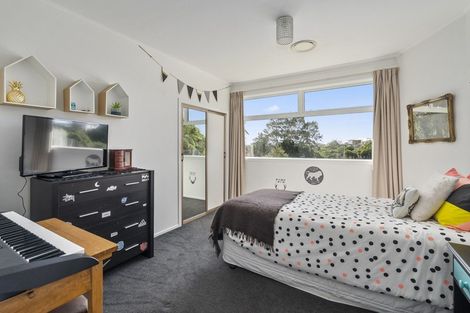Photo of property in 14b Truby King Street, Merrilands, New Plymouth, 4312
