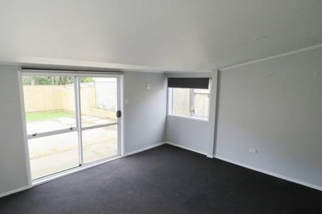 Photo of property in 53 Wallace Place, Westown, New Plymouth, 4310