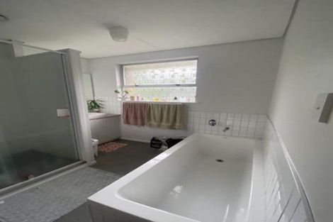 Photo of property in 1/390 Saint Aubyn, Moturoa, New Plymouth, 4310