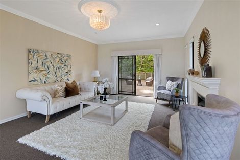 Photo of property in 33 Cricklade Terrace, Windsor Park, Auckland, 0632