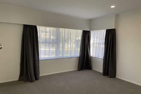Photo of property in 56 Beechdale Crescent, Pakuranga Heights, Auckland, 2010