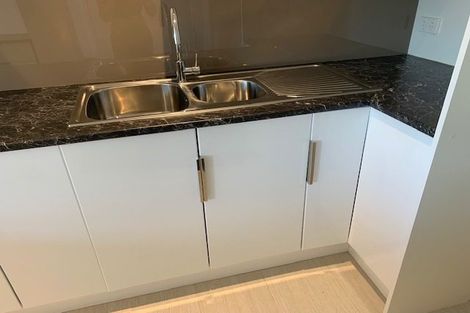 Photo of property in 13 Lendenfeld Drive, Papatoetoe, Auckland, 2025