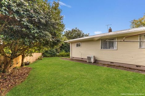 Photo of property in 50 Seaview Road, Marfell, New Plymouth, 4310