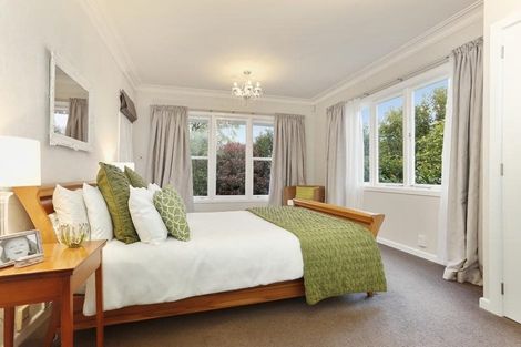 Photo of property in 125 Parrs Cross Road, Glen Eden, Auckland, 0612