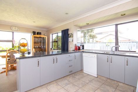 Photo of property in 115 Amberley Avenue, Highbury, Palmerston North, 4412
