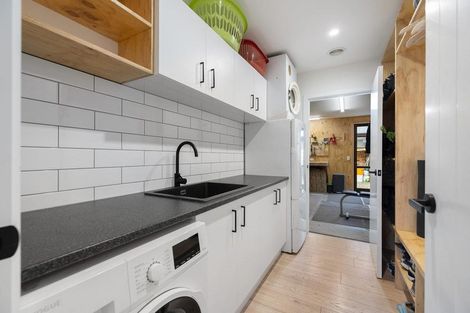 Photo of property in 5 Peterculter Drive, Wanaka, 9305