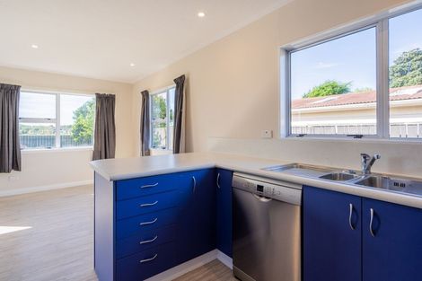 Photo of property in 26 Linwood Drive, Paraparaumu, 5032