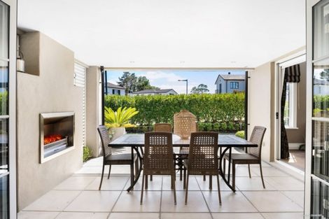 Photo of property in 20 Saint Andrews Way, Albany, Auckland, 0632