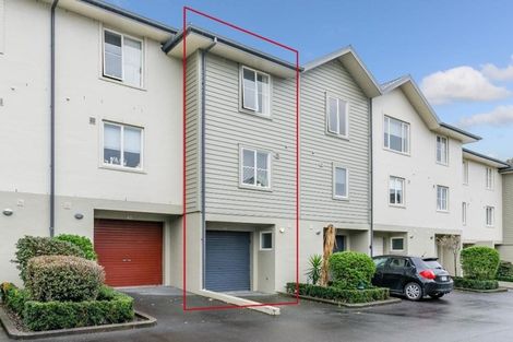 Photo of property in 39 Kirikiri Lane, East Tamaki, Auckland, 2013