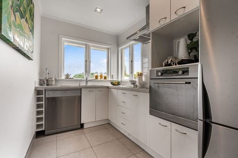 Photo of property in 2/33 Saint Georges Bay Road, Parnell, Auckland, 1052