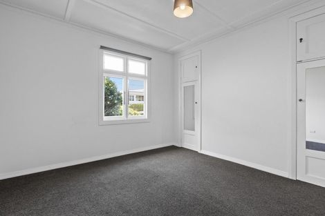 Photo of property in 2 Chilman Street, Strandon, New Plymouth, 4312