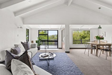 Photo of property in 21 Tauroa Road, Havelock North, 4130