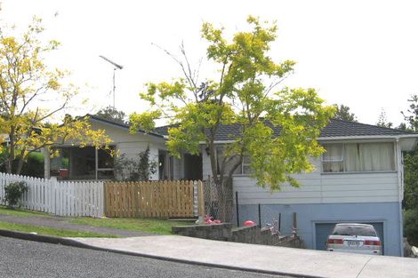 Photo of property in 40g Weatherly Road, Torbay, Auckland, 0630