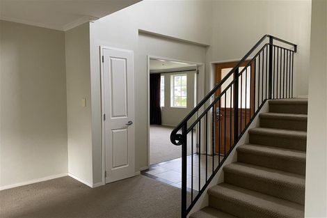 Photo of property in 72 Baverstock Road, Flat Bush, Auckland, 2016