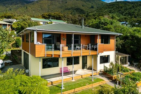 Photo of property in 3 Ruataniwha Place, Okiwi Bay, French Pass, 7193