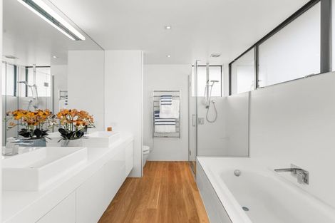 Photo of property in 129 Puriri Street, Riccarton, Christchurch, 8041