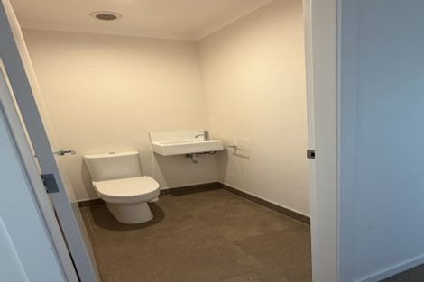 Photo of property in 94 Hobsonville Point Road, Hobsonville, Auckland, 0616