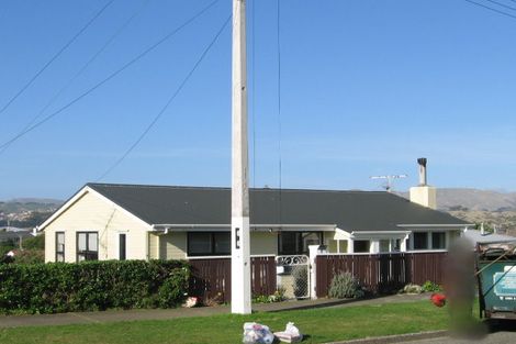 Photo of property in 4 Tuki Street, Titahi Bay, Porirua, 5022