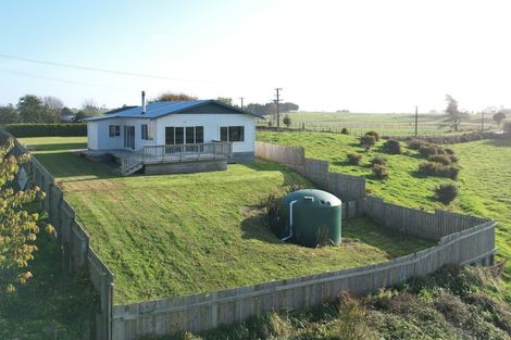 Photo of property in 448 Koputaroa Road, Koputaroa, Levin, 5575
