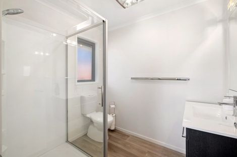 Photo of property in 4 Magnetic Place, Cromwell, 9310