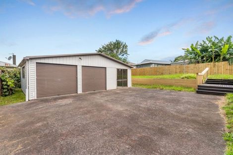 Photo of property in 36 Barrys Road, Glendene, Auckland, 0602