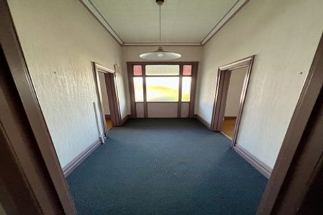 Photo of property in 53 Havelock Road, Havelock North, 4130