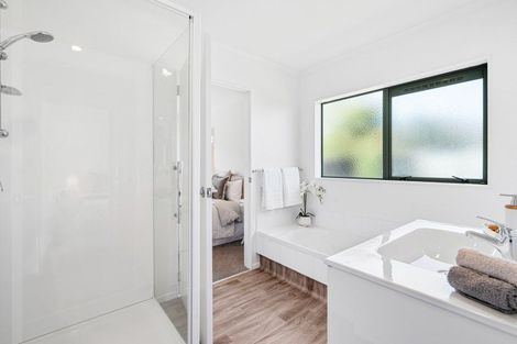 Photo of property in 37 Lavender Place, Papamoa Beach, Papamoa, 3118