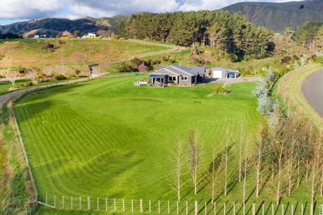 Photo of property in 147 Albert Road, Tokomaru, Palmerston North, 4474