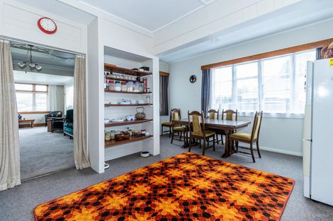 Photo of property in 1 Maude Street, Waimate, 7924