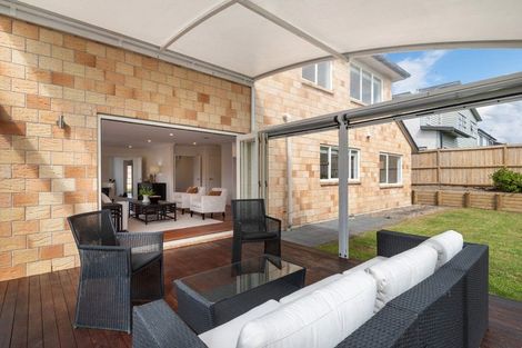 Photo of property in 5 Wye Oak Drive, Schnapper Rock, Auckland, 0632