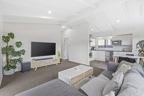 Photo of property in 141b Henderson Valley Road, Henderson, Auckland, 0612