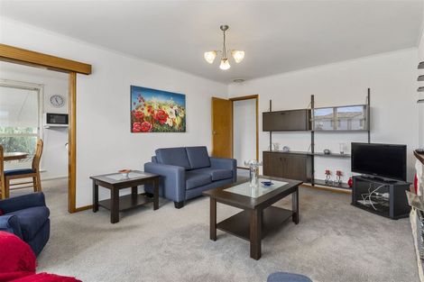 Photo of property in 4 Clendon Place, Manurewa, Auckland, 2102