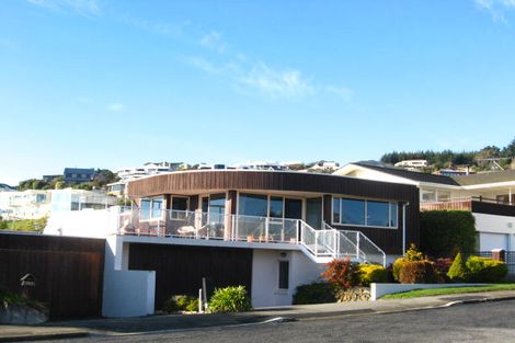 Photo of property in 2/32 Takahe Drive, Cashmere, Christchurch, 8022