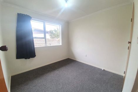 Photo of property in 5 Hillcrest Drive, Kelvin Grove, Palmerston North, 4414