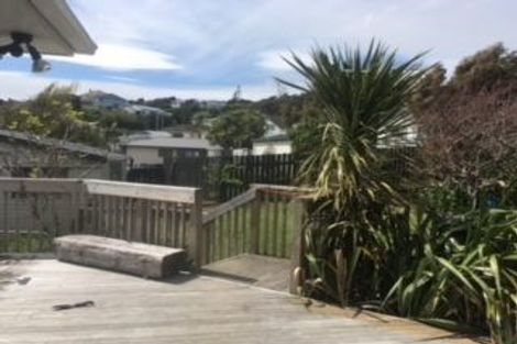 Photo of property in 3 Chaffey Crescent, Titahi Bay, Porirua, 5022
