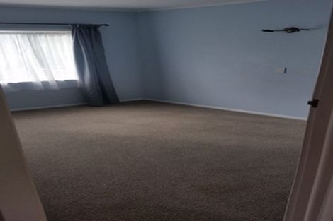 Photo of property in 9 Hill Crescent, Papakura, 2110