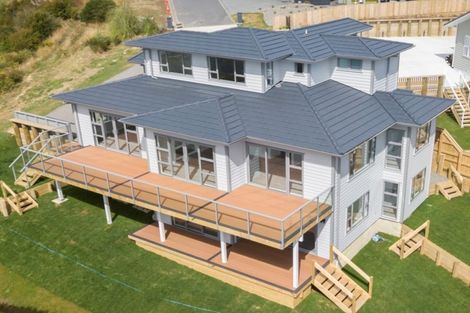 Photo of property in 143 Endeavour Drive, Whitby, Porirua, 5024