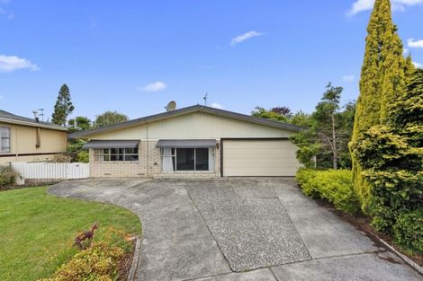 Photo of property in 52 Hillcrest Road, Hillcrest, Hamilton, 3216