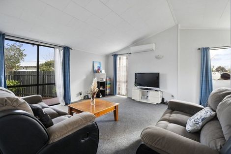 Photo of property in 46 Seaforth Avenue, Milson, Palmerston North, 4414