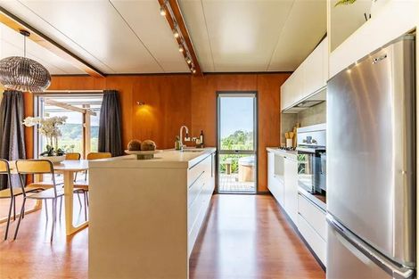 Photo of property in 330 Hill Road, Eskdale, Napier, 4182