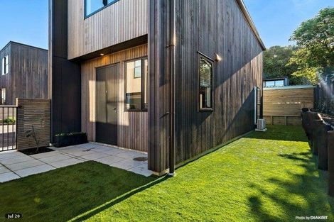 Photo of property in 6/20 Trent Street, Island Bay, Wellington, 6023